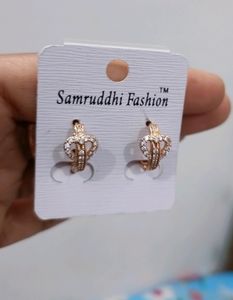 Buy 2 Get 1 Earring Free 😍🔥 Super Duper Dea