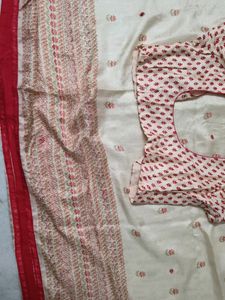 Cream And Red Saree With Blouse