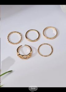 Set of 5 Gold-Tone Rings