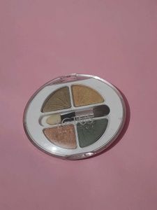 Lotus Makeup Quad Eyeshadow Palette