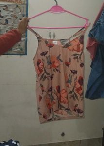 Floral Print Sleeveless Top