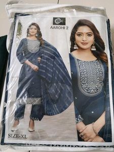 Elegant Embroidered Kurta Set with dupatta