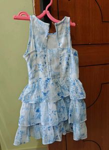 Chic Ruffled Floral Dress