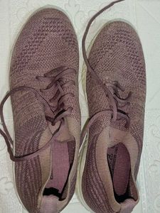 Stylish Women's Knit Sneakers