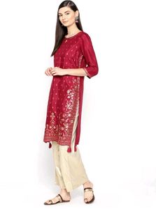 Aurelia Maroon Kurta( New Unit)