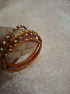 Set of 4 Elegant Bangles