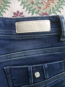 Women's 3/4th Denim Capri