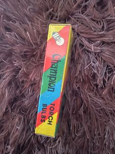 Vintage Champion Torch Bulbs 2.7V with Box