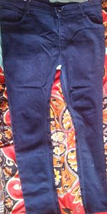 --price drop--new women dark blue jeans 👖 medium size 32