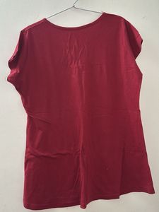 Maroon Graphic T-Shirt