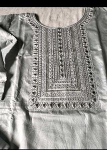 Elegant Grey Kurta Set with Intricate Embroidery