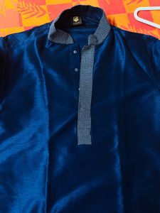Manyavar Men's Royal Blue Kurta