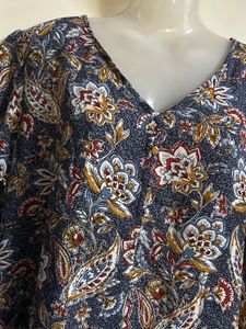 Floral Print V-Neck Top