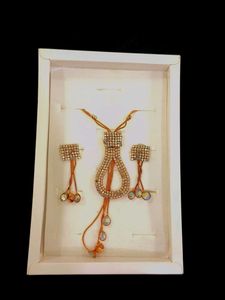 Sparkling Pendant Necklace and Earrings Set