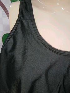 (400)Black Ruffle Tank Top