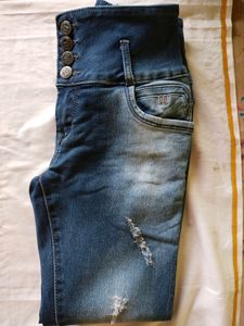 Distressed High-Waisted Skinny Jeans