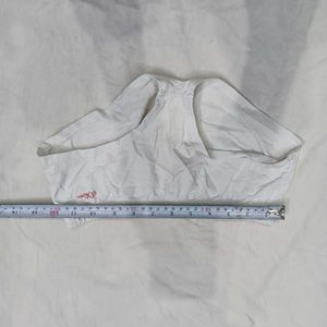 Comfortable⭐28,30 White Briefs