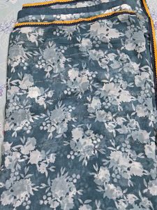 Beautiful Floral Print Saree