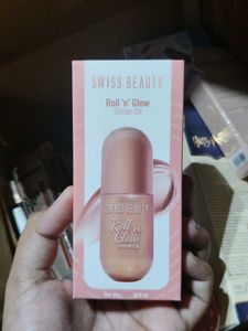 Swiss Beauty Roll 'n' Glow Glitter Oil