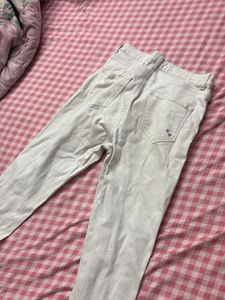 Light Wash Distressed Skinny Jeans