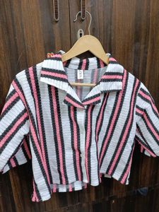 Chic Striped Cropped Shirt