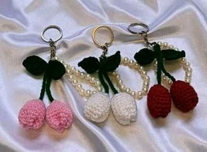 1 Tulip keychain for 99 only 🌷💖