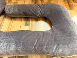 Comfortable U-Shaped Maternity Pillow