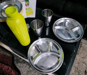 Set 3 Dinner Plats &amp; glasses &amp; bottle