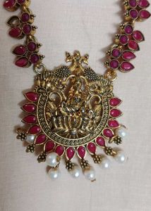 Red &amp; Gold Jhumka Necklace Set