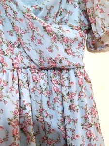 New Unused Blue Floral Puff Sleeve Wrap Top | L