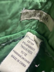 Capris Green