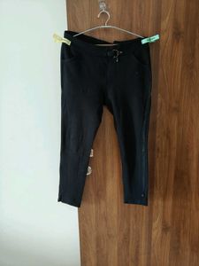 black jeggings