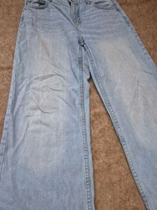 light wash denim wide leg jeans ◇