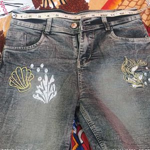 Cute T-shirt with Denim Shorts
