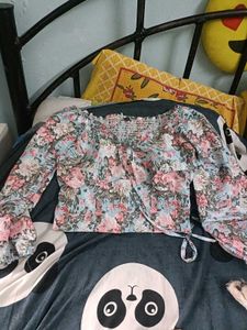 Floral Print Long Sleeve Blouse
