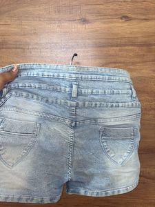Cute Light Wash Denim Shorts