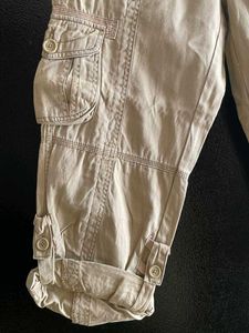 Aeropostale Beige Cargo Capri Pants