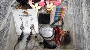 Assorted Hair Accessories & Jewelry Set