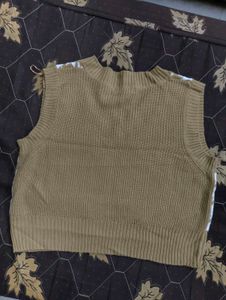 Houndstooth Knit Sweater Vest