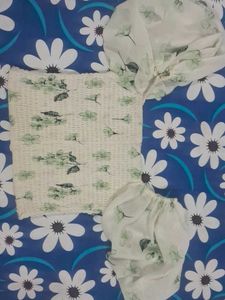 Floral puff sleeves crop top