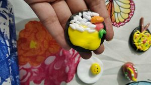 8 Cute Food Themed fridge magnet