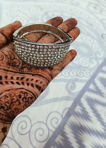 partywear bracelet