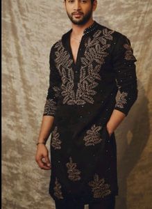 Black Embroidered Kurta