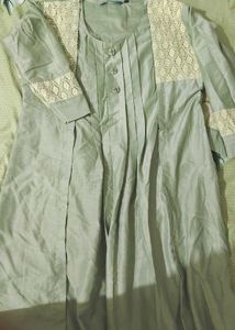 Maternity wear Kurta with Lace Detailing