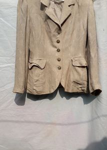Fitted Nude Blazer