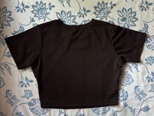 Stylish Black Crop T-Shirt