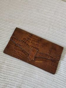 Vintage Brown Croc Embossed Wallet