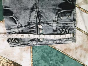 Stylish Grey Washed Jeans