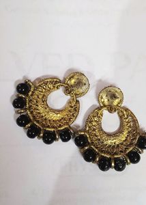 Earing &amp; studs