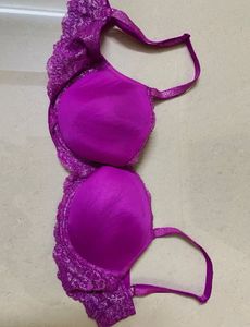 ✨ Authentic Victoria’s Secret Bra – Size 34D